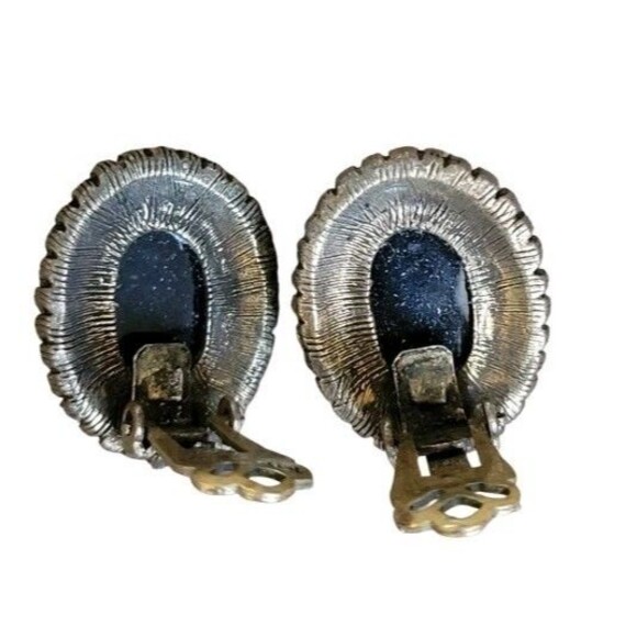Vintage Black Glass Victorian Intaglio Carved Cameo Faux Pearl CLIP ON Earrings - Picture 4 of 7